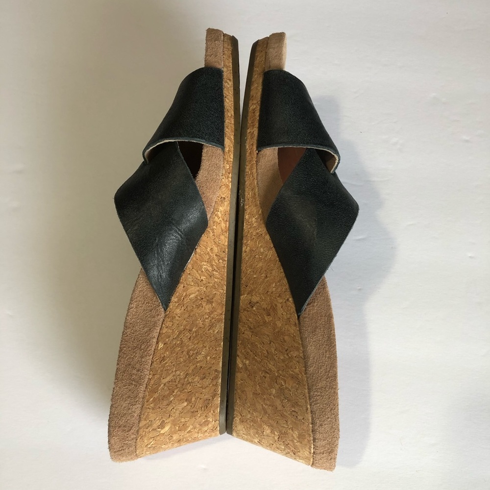 UGG Australia Lyra Women’s Black Sandals Size:8 - Picture 5 of 13